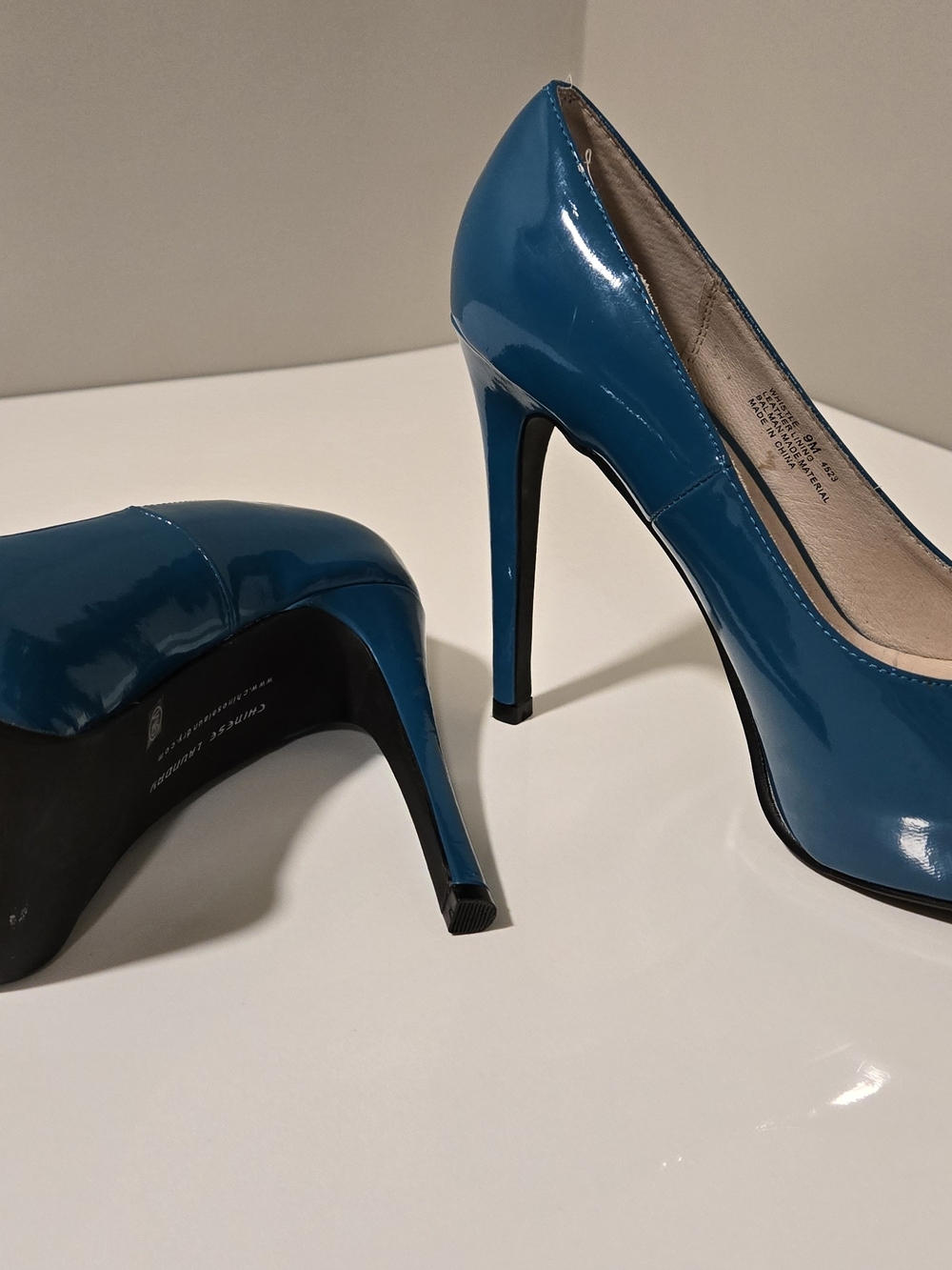 Chinese Laundry "Whistle" Teal Patent Platform Pumps - Picture 4 of 13